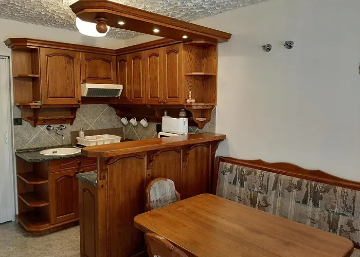 4 Féröhelyes * Balatonlelle